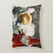 雪の中のクリスマスサンタ アクセントクッション (正面(垂直))