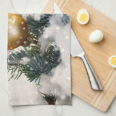 雪の中のクリスマスサンタ キッチンタオル (四つ折り)