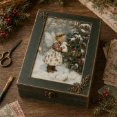 雪の中のクリスマスツリーのそばのヴィンテージの妖精とウサギ 薄葉紙