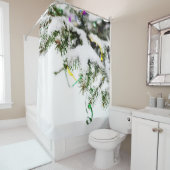 雪の中のクリスマスツリー シャワーカーテン (インサイチュ)