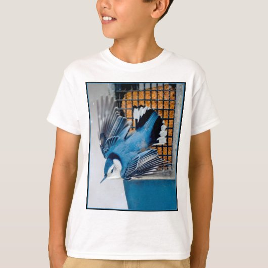 雪の中のゴジュウカラ - オリジナル写真 Tシャツ (正面)
