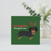雪の中のダックスフント 可愛いドキシーのトナカイ犬 シーズンカード (スタンド正面)
