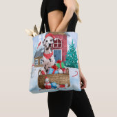 雪の中のダルマチアン犬クリスマスドッグハウス トートバッグ (クローズアップ)