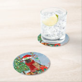 雪の中のドイツの羊飼い犬とクリスマスプレゼント ラウンドペーパーコースター (インサイチュ)