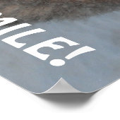 雪の中のドイツ人のポスターシェパードが微笑む ポスター (角)