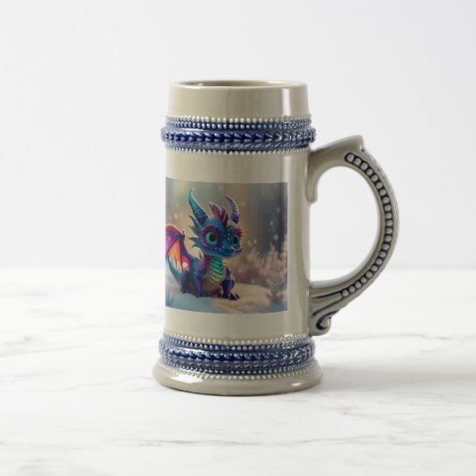 雪の中のドラゴン。 ビールジョッキ (右)