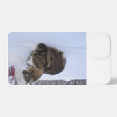 雪の中のノルウェーの林猫 iPhoneケース (裏面横)