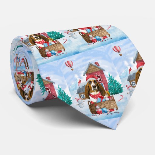 雪の中のバセット犬クリスマスドッグハウス ネクタイ (ロール)