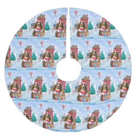 雪の中のバセット犬クリスマスドッグハウス ブラッシュドポリエステルツリースカート (正面)