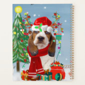 雪の中のバセット・ハウンド・ドッグとクリスマスプレゼント プランナー手帳 (裏面)