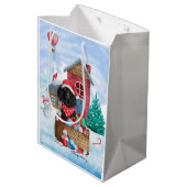雪の中のプードル犬クリスマスドッグハウス ミディアムペーパーバッグ (裏面アングル)