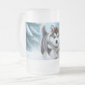 雪の中のマラミュートの子犬 フロストグラスビールジョッキ (正面左)