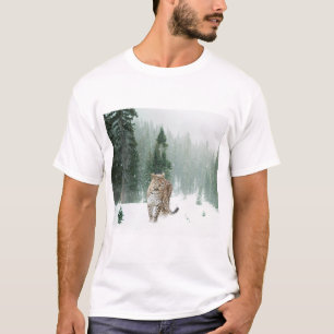 雪の中のユキヒョウ Tシャツ