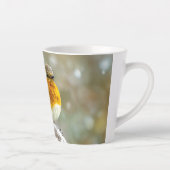 雪の中のルリツグミ - オリジナル写真 カフェラテマグ (右)