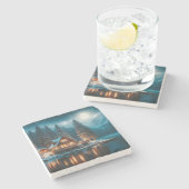 雪の中のログキャビン満月の下の森 ストーンコースター (横)