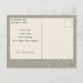 雪の中のヴィンテージの女性とクリスマスの挨拶 シーズンポストカード (裏面)