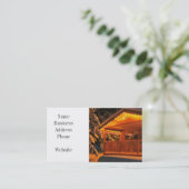 雪の中の丸太小屋に美しいクリスマスライト 名刺 (スタンド正面)