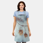 雪の中の乾燥したホップスガーランド エプロン (着用した状態)