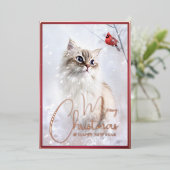 雪の中の冬の物語、子猫と赤（鳥）ショウジョウコウカンチョウの鳥 –  箔シーズンカード (立ち正面)