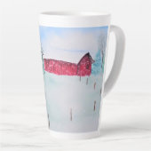 雪の中の古い赤い納屋 カフェラテマグ (右アングル)