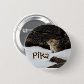 雪の中の可愛いピカ 缶バッジ (正面&裏面)