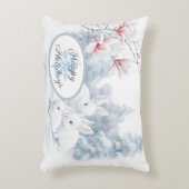 雪の中の可愛い白うさぎ冬の休日 アクセントクッション (正面(垂直))