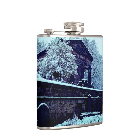 雪の中の墓地 フラスク (右)