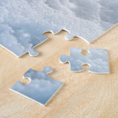 雪の中の小さな白い子猫 ジグソーパズル (側面)