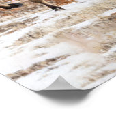 雪の中の小さな馬の群れのある隠れ家の牧場 ポスター (角)