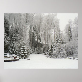 雪の中の小屋 ポスター