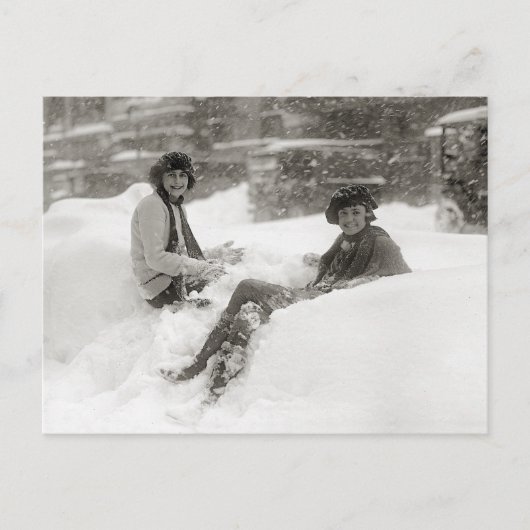 雪の中の少女たち、1922年 ポストカード (正面)