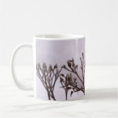雪の中の植物 クラシックホワイトマグ コーヒーマグカップ (左)