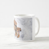 雪の中の犬 コーヒーマグカップ (正面右)