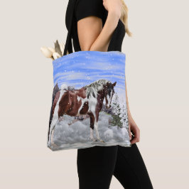 雪の中の白絵を描トビアーノの馬 トートバッグ