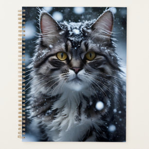 雪の中の美しい灰色のタビー猫 プランナー手帳