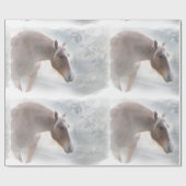 雪の中の美しい馬のギフトラップ ラッピングペーパー (フラット)