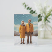 雪の中の老夫婦 ポストカード (スタンド正面)