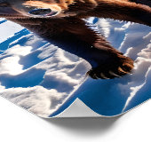 雪の中の茶色のクマ ポスター (角)