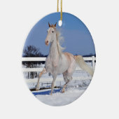 雪の中の赤いローアン セラミックオーナメント (右)