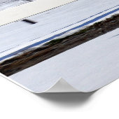 雪の中の赤いローアン ポスター (角)