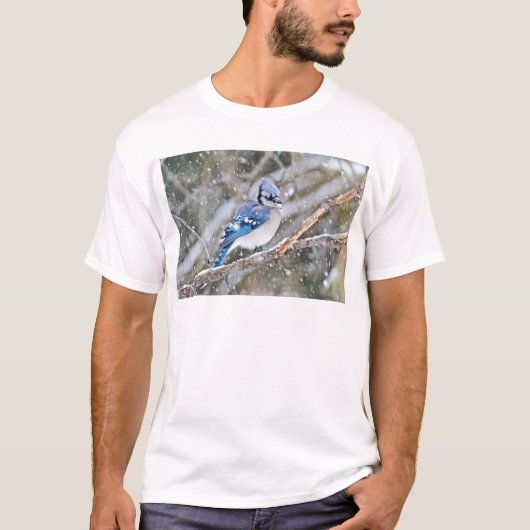 雪の中の青いカケス Tシャツ (正面)