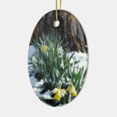 雪の中の黄色の水仙 セラミックオーナメント (左)