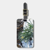 雪の中の黄色の水仙 ラゲッジタグ (正面縦)