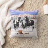 雪の中の黒いピント絵を描4分の1馬 クッション (ブランケット)