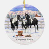 雪の中の黒いピント絵を描4分の1馬 セラミックオーナメント (裏面)