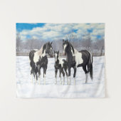 雪の中の黒いピント絵を描4分の1馬 タペストリー (正面(横))