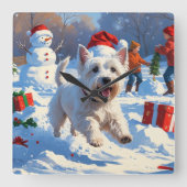 雪の中を走るウェスティとクリスマス帽 スクエア壁時計 (正面)
