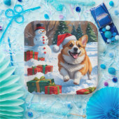 雪の中を走るコーギーとクリスマス帽 ペーパープレート (パーティー)