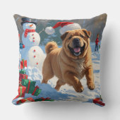 雪の中を走るシャープ・ペイのクリスマス クッション (正面)