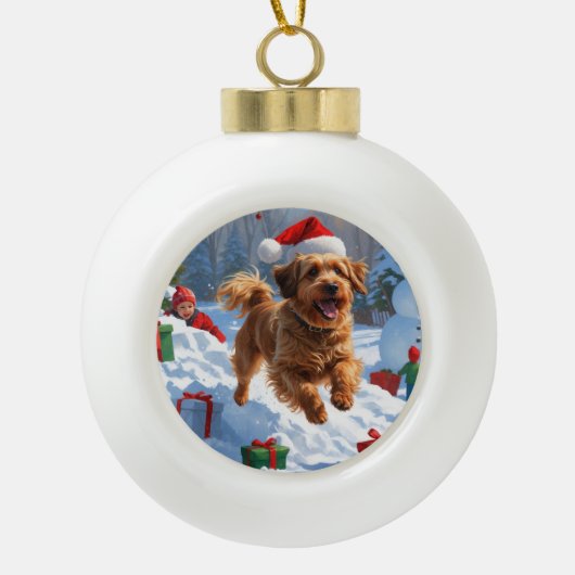 雪の中を走るハバニーズのクリスマス帽 セラミックボールオーナメント (正面)